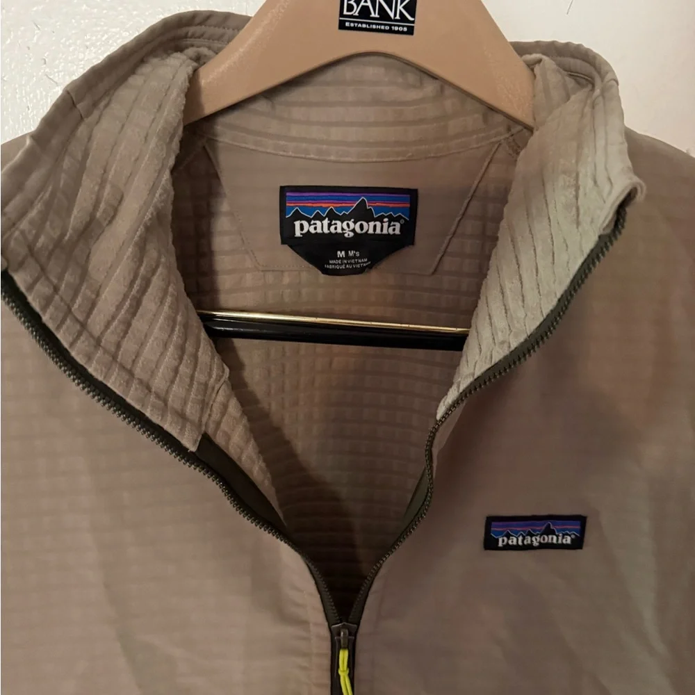 Patagonia Men's R1 TechFace - Picture 2 of 4